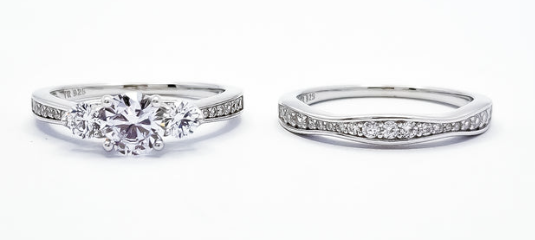 Anillo Alianza Zirconia